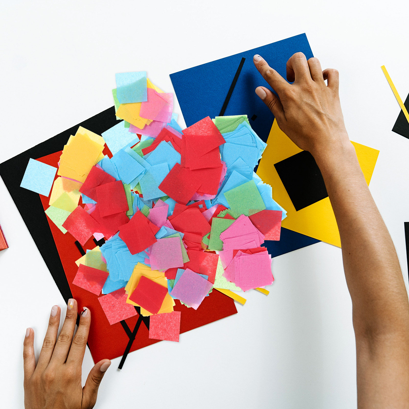 مربعات ورقية رقيقة للزينة خفيف - مراجعة Papercraft Supply Confetti وسعره