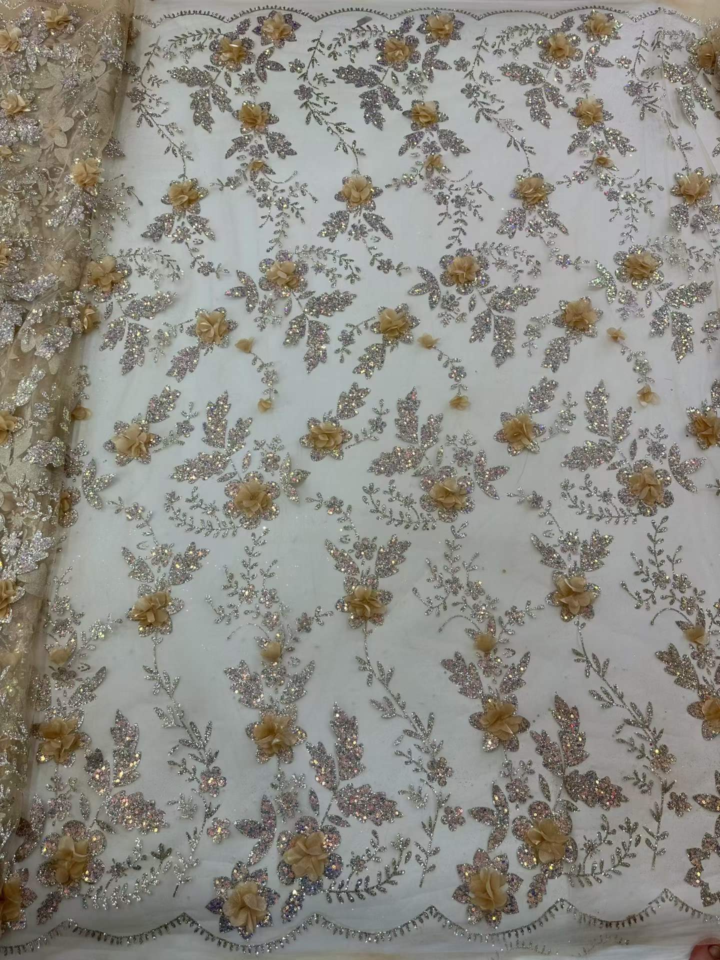 قماش دانتيل أفريقي مطرز بالترت - مراجعة Glitter Tablecloth وسعره